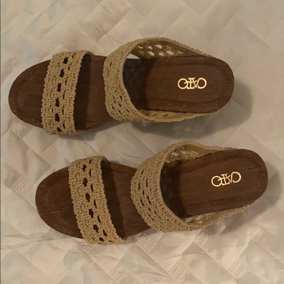 Cato wedge - Picture 2 of 3